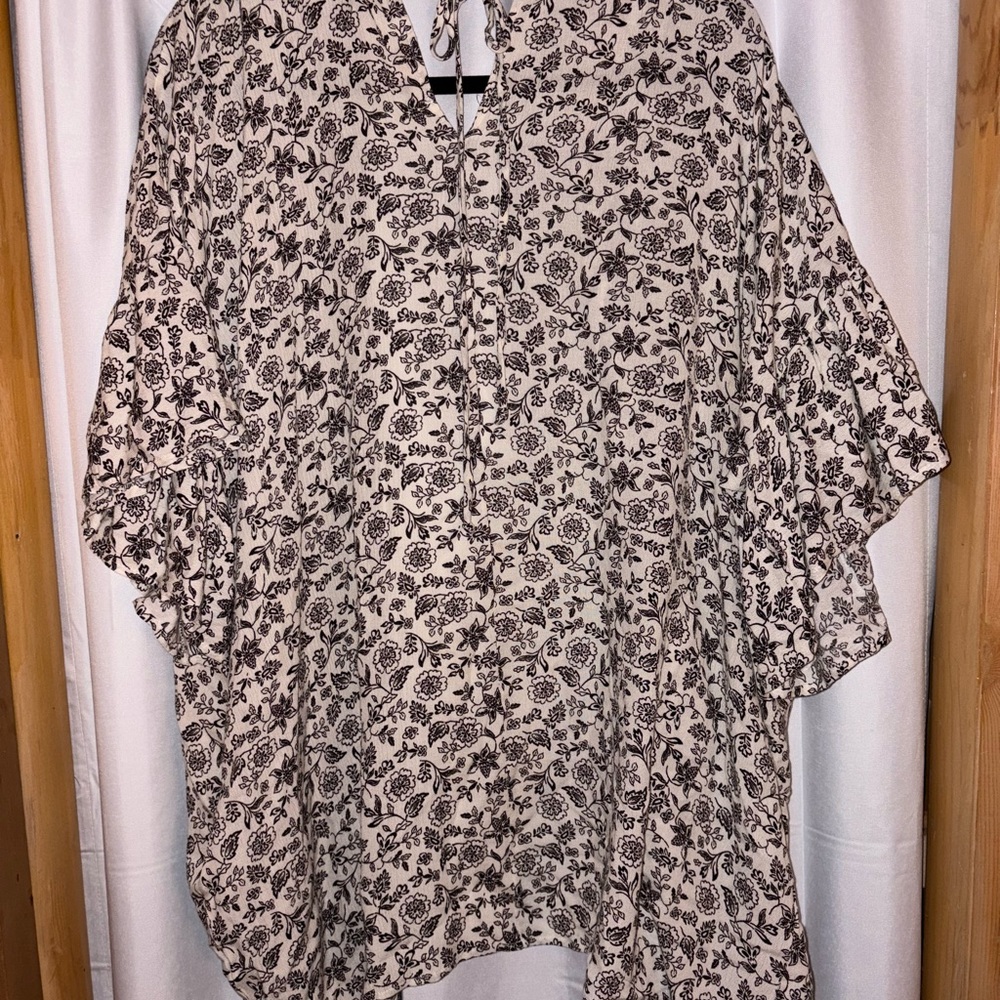Long Floral Print Women’s Open-Front Top